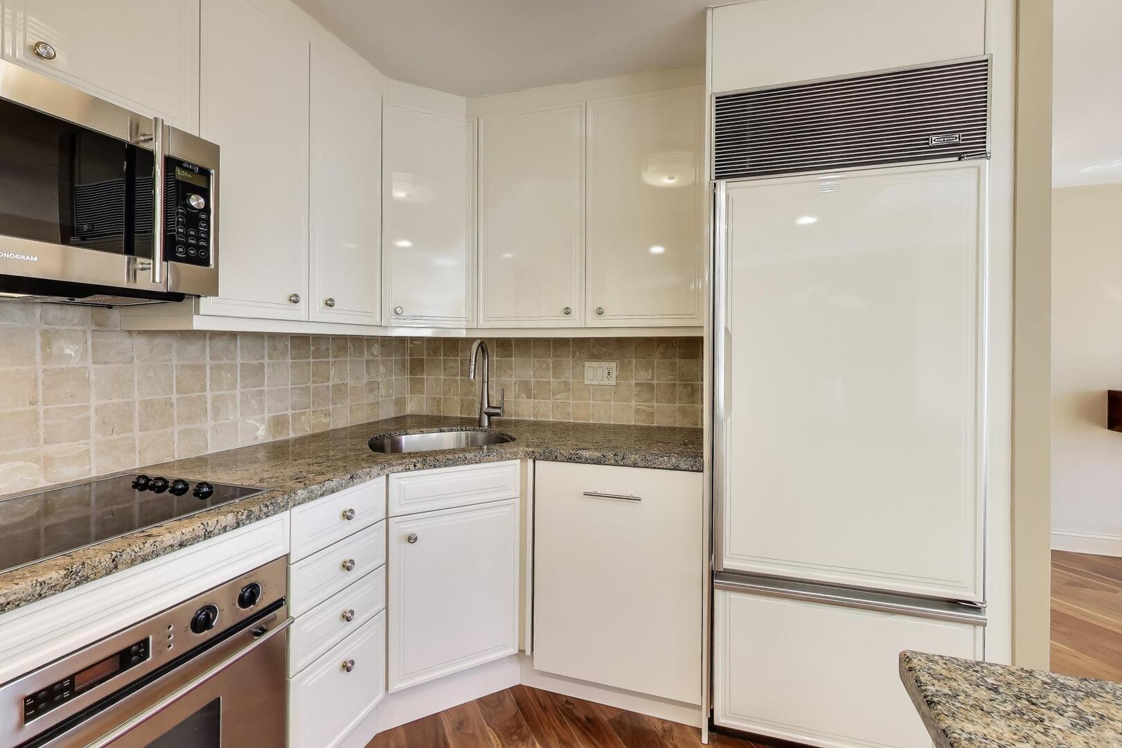 155 N Harbor Drive 3301-3302-3314 Property Photo 22