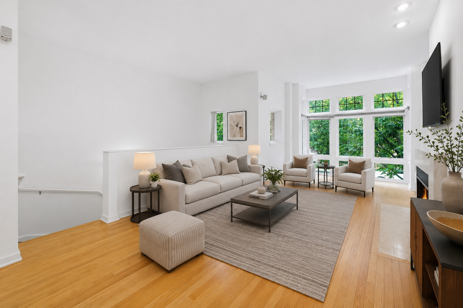 1707 W George Street 60 Property Photo 5
