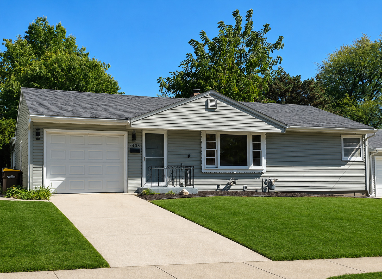 2108 23rd Street Property Photo 1