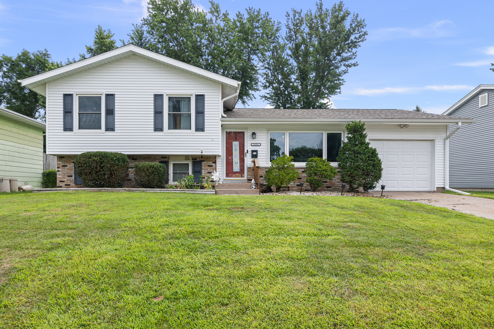 3121 Greenbrier Drive Property Photo 1