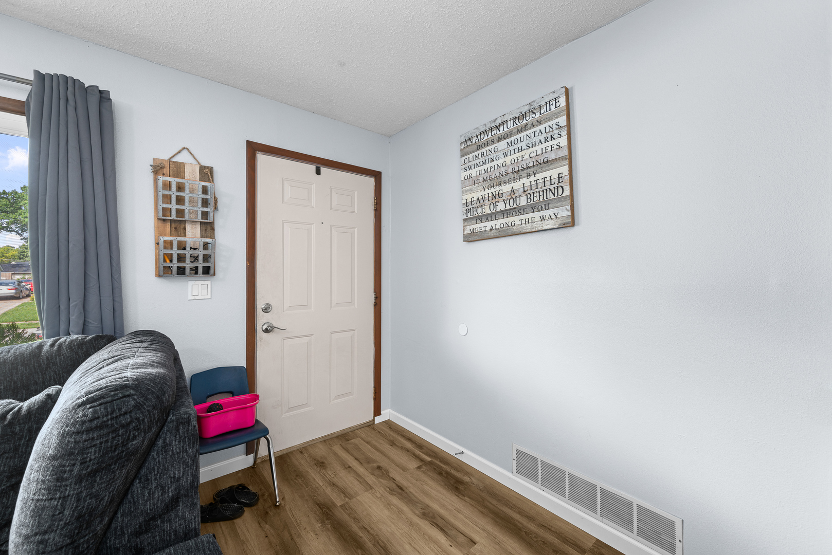 3121 Greenbrier Drive Property Photo 6