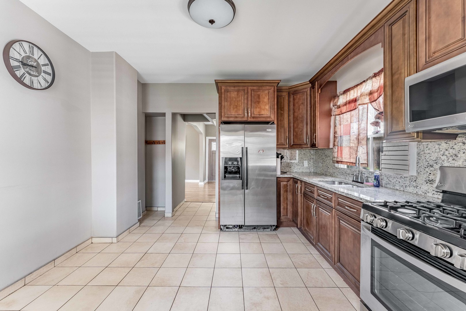 228 Richards Street Property Photo 10