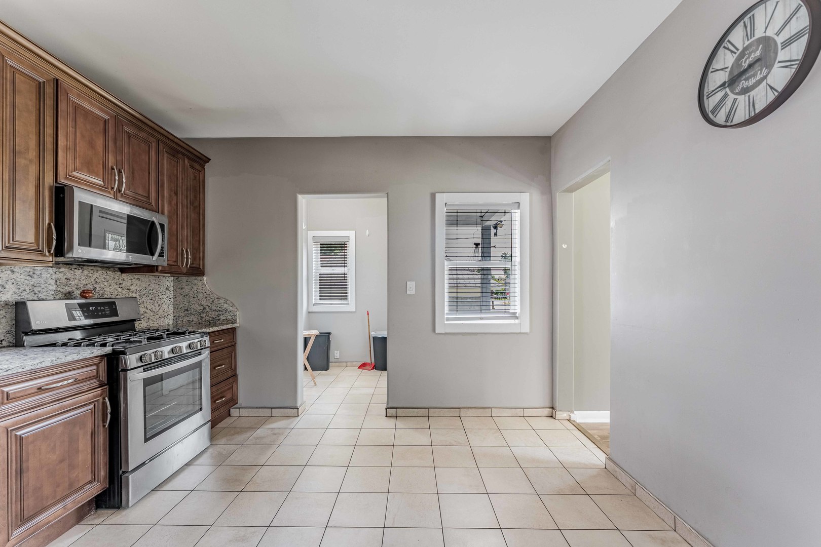 228 Richards Street Property Photo 12