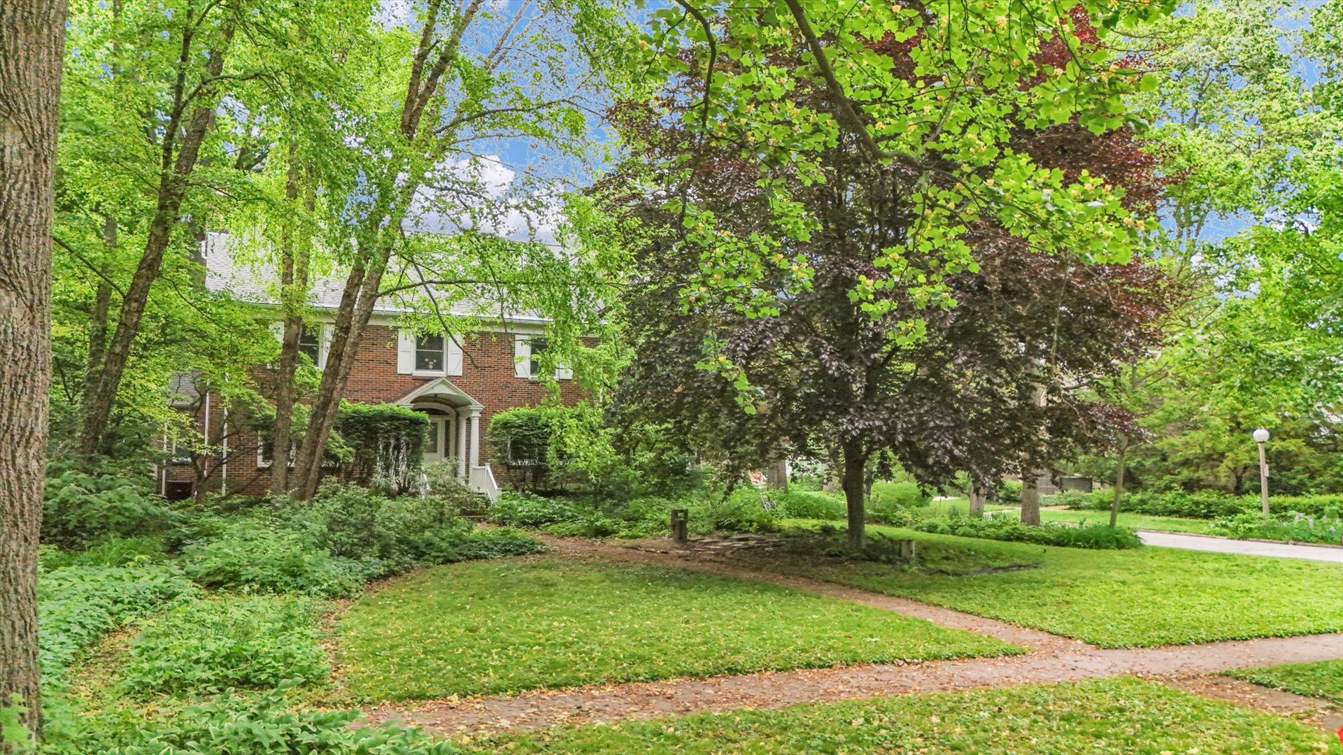 402 W Pennsylvania Avenue Property Photo 1