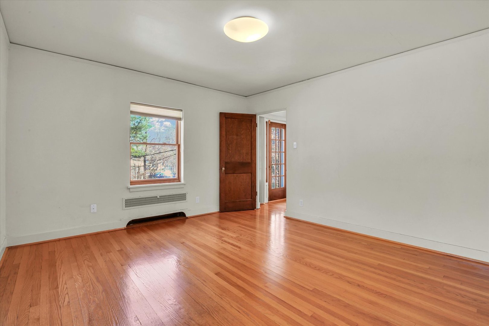 402 W Pennsylvania Avenue Property Photo 11