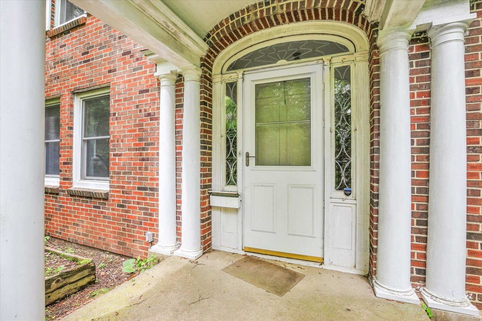 402 W Pennsylvania Avenue Property Photo 41