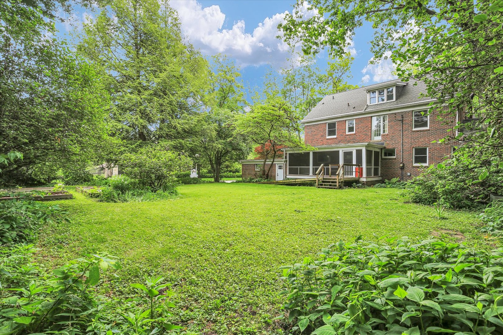 402 W Pennsylvania Avenue Property Photo 50