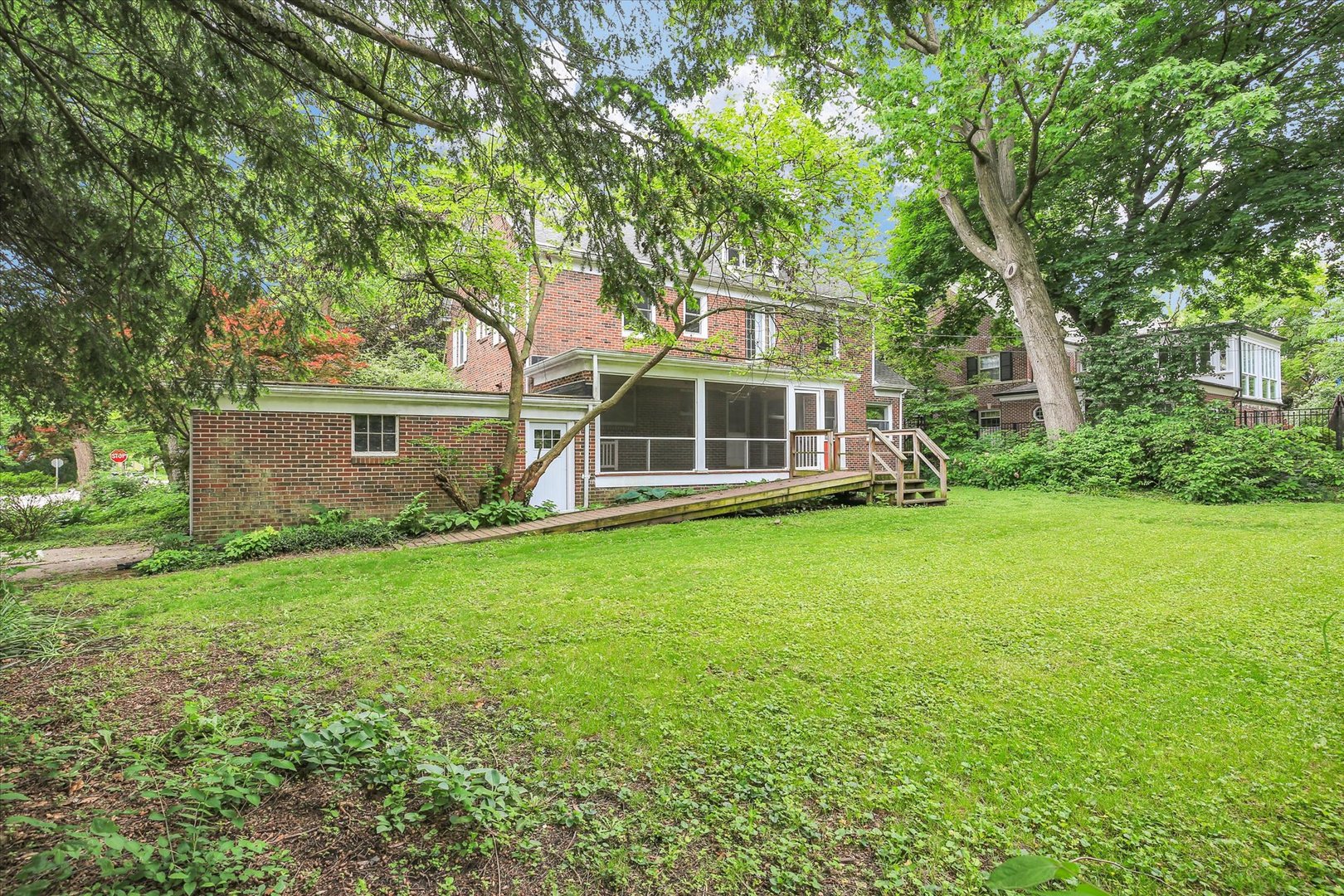 402 W Pennsylvania Avenue Property Photo 52