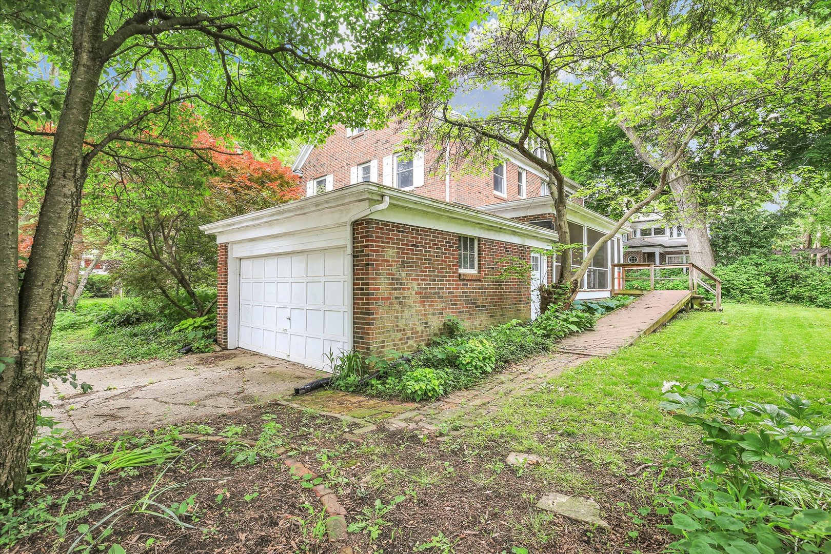 402 W Pennsylvania Avenue Property Photo 56
