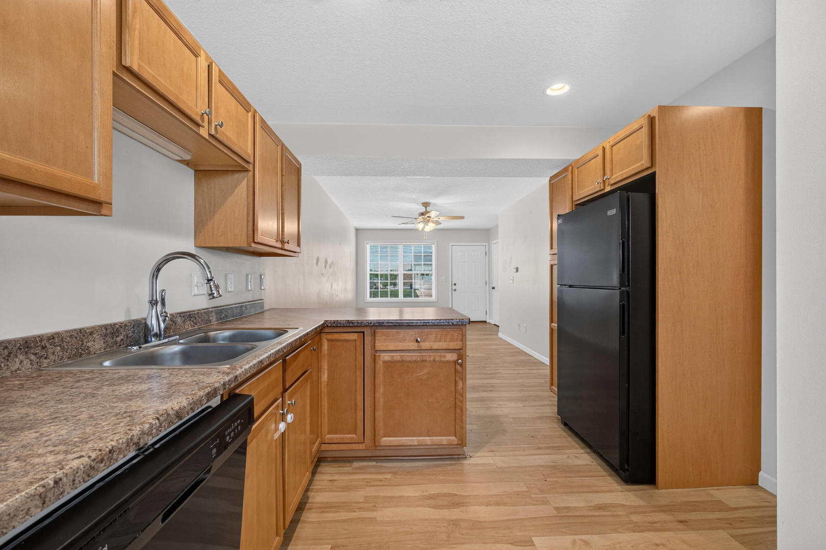 520 Prairie Meadow Drive Property Photo 9