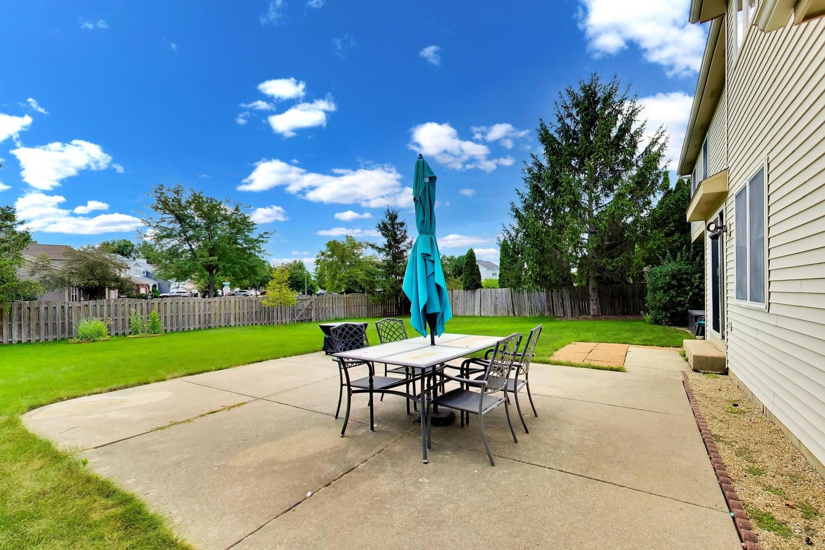 320 Yorkshire Drive Property Photo 17