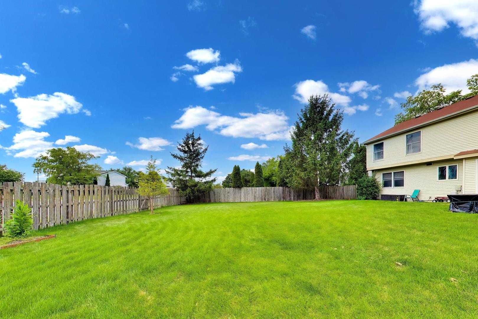 320 Yorkshire Drive Property Photo 18