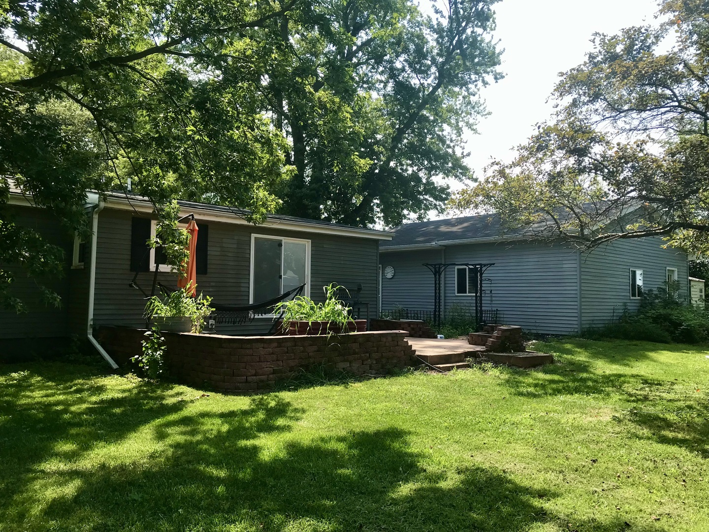 406 Mill Street Property Photo 7