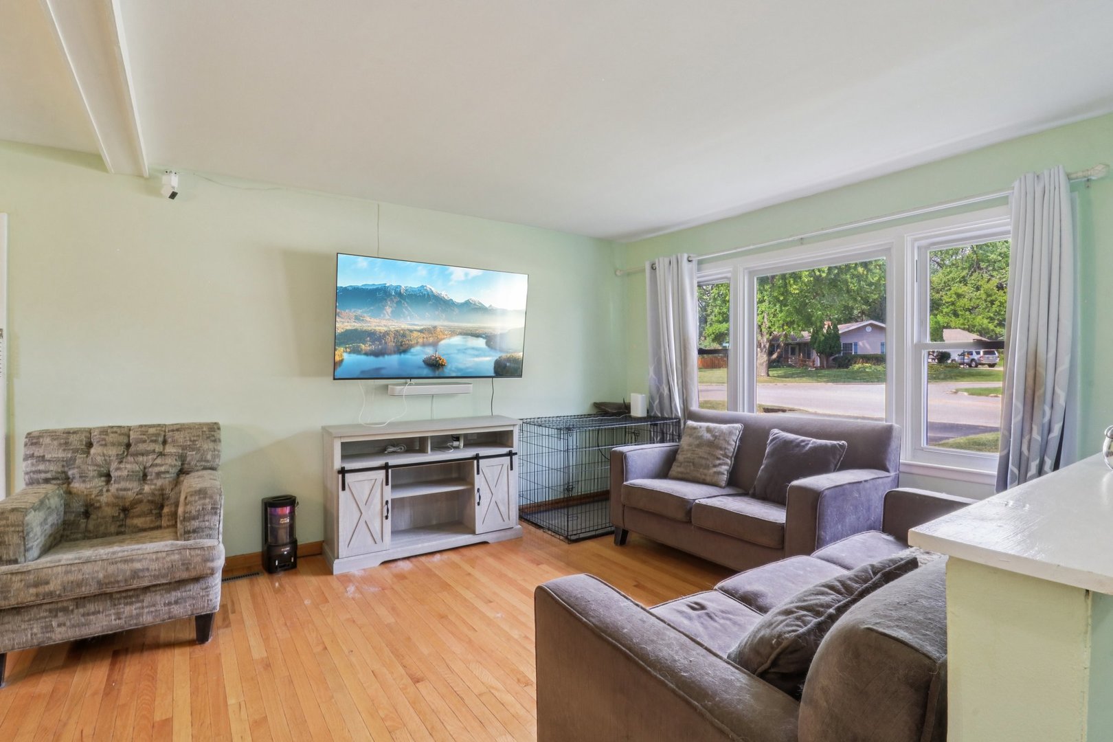 2610 Killarney Drive Property Photo 8