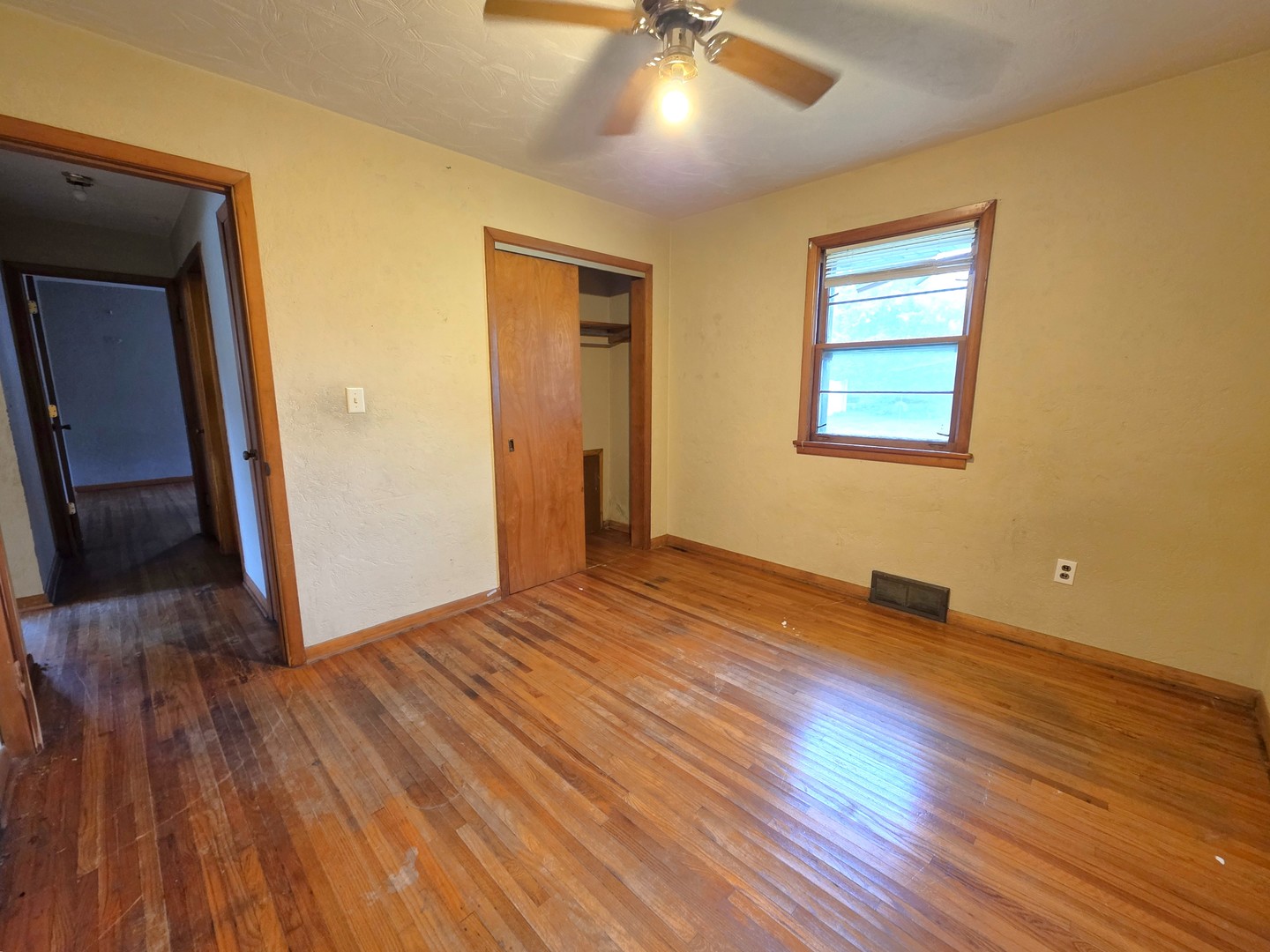 309 W Main Street Property Photo 10