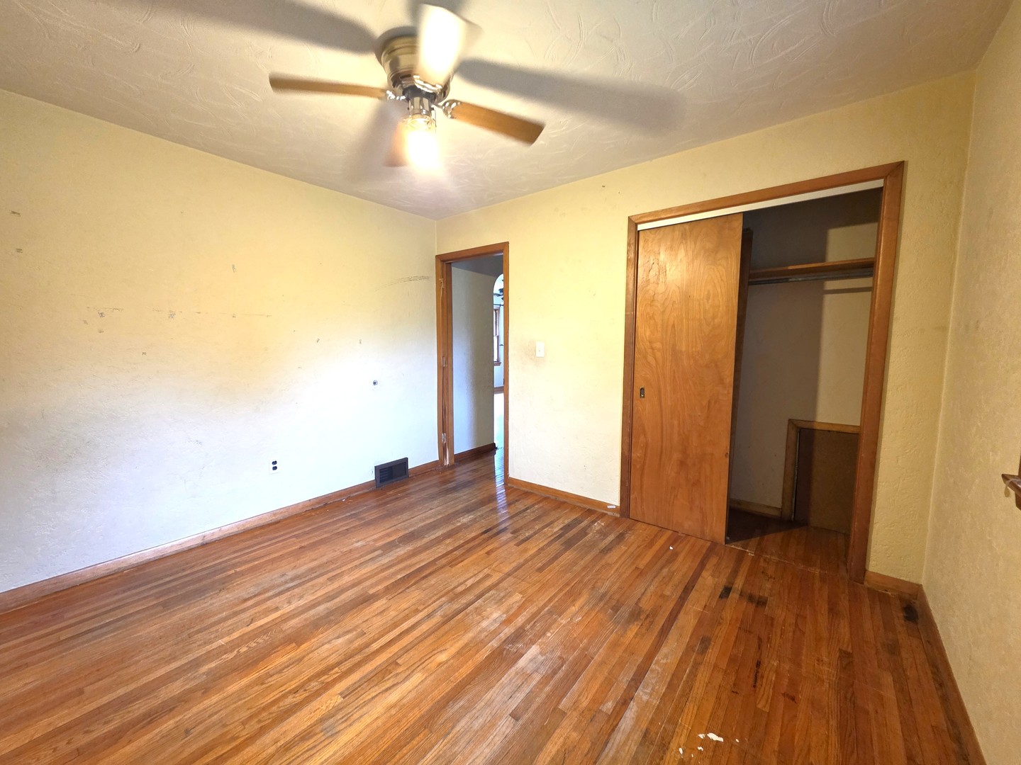 309 W Main Street Property Photo 11