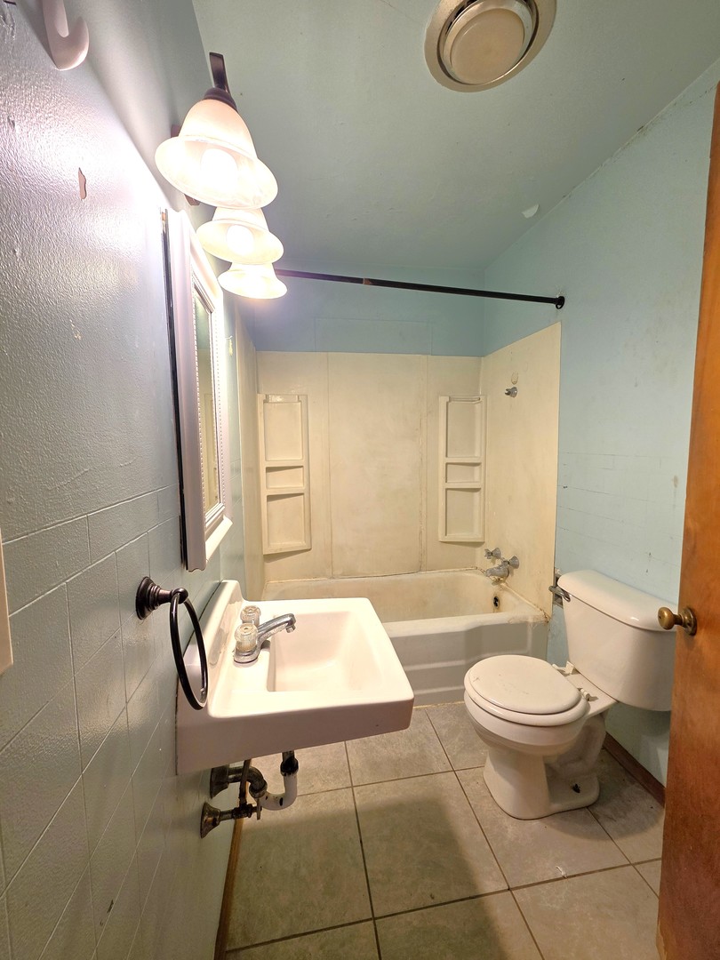 309 W Main Street Property Photo 12