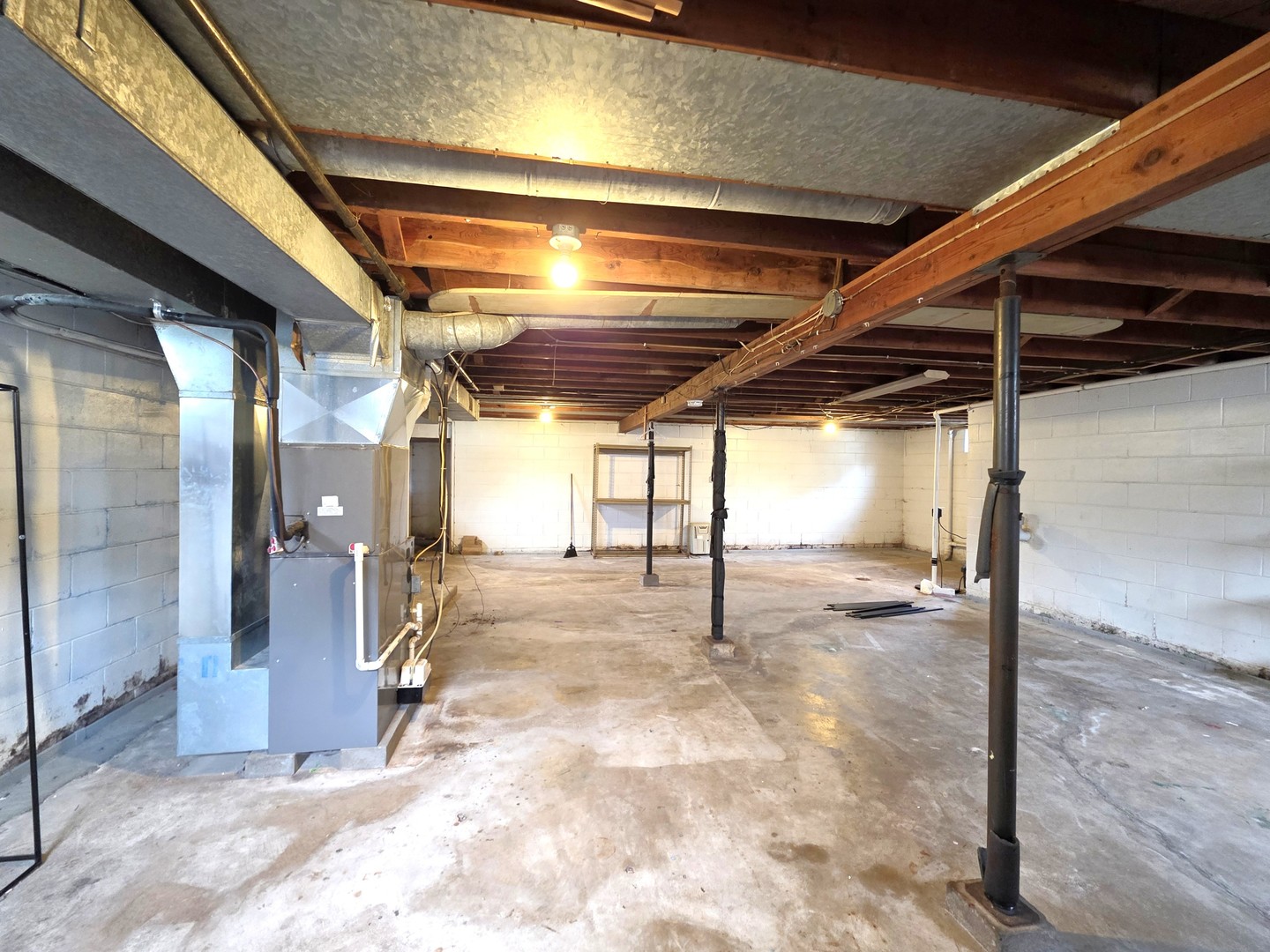 309 W Main Street Property Photo 14