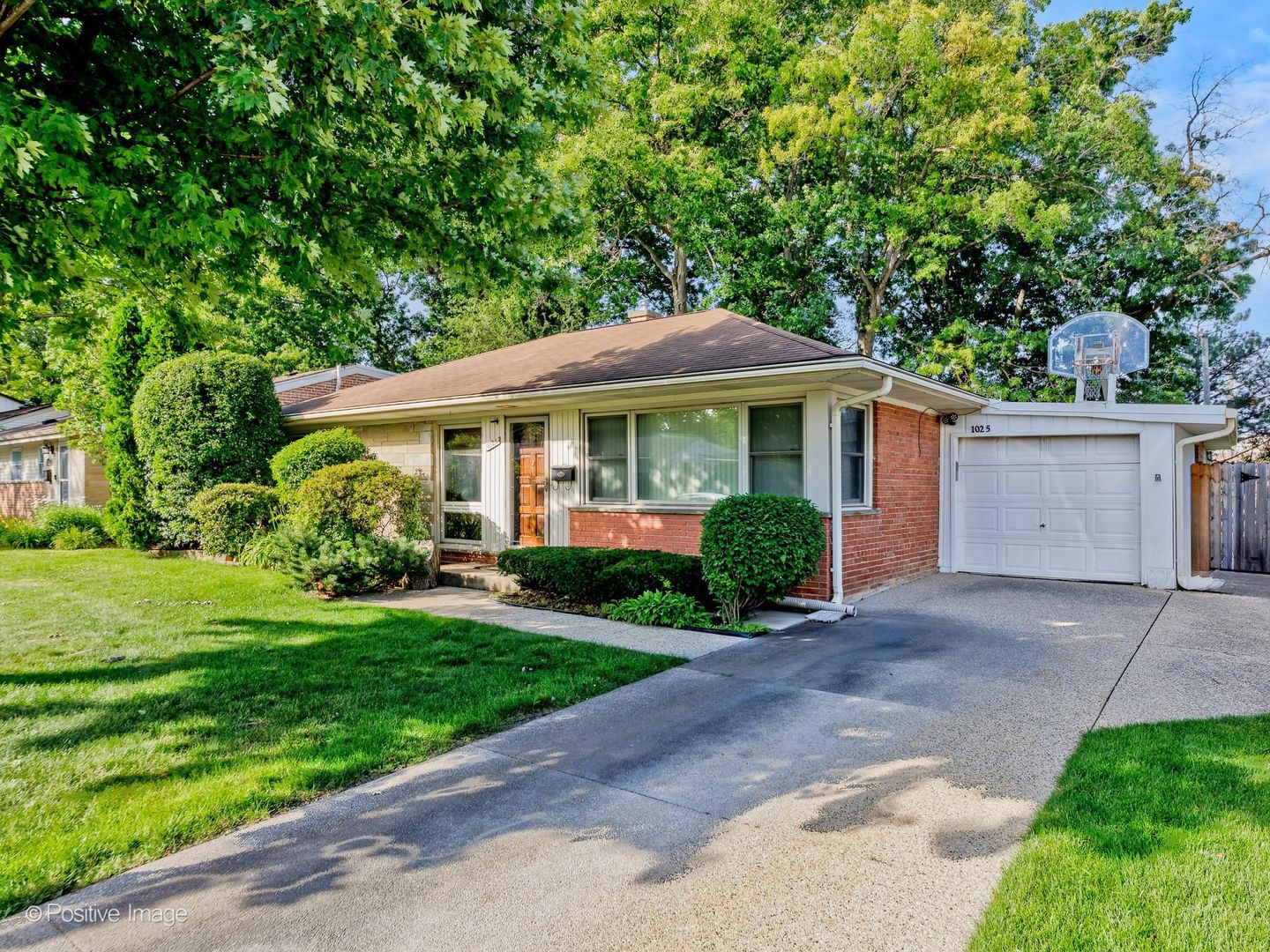 1025 Longaker Road Property Photo 1