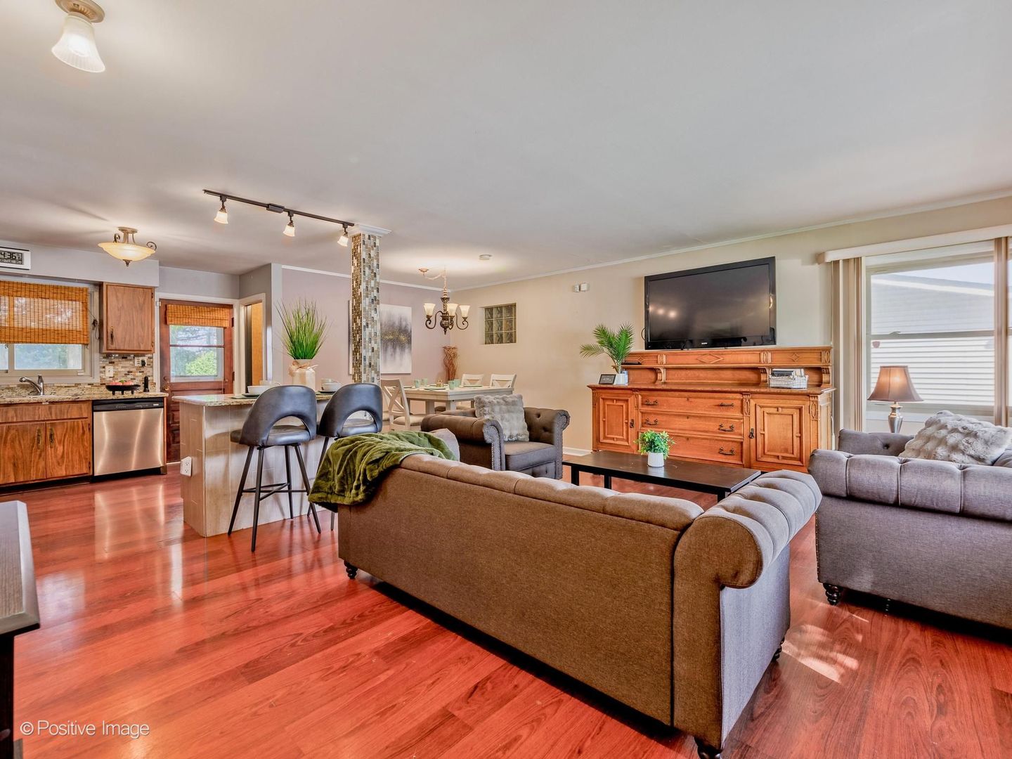 1025 Longaker Road Property Photo 3