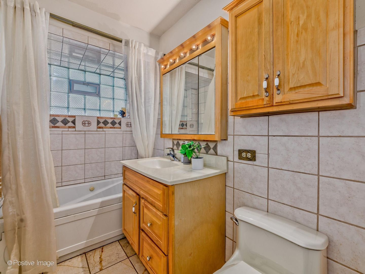 1025 Longaker Road Property Photo 14