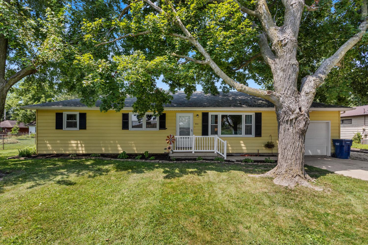 304 S Mckinley Street Property Photo 1