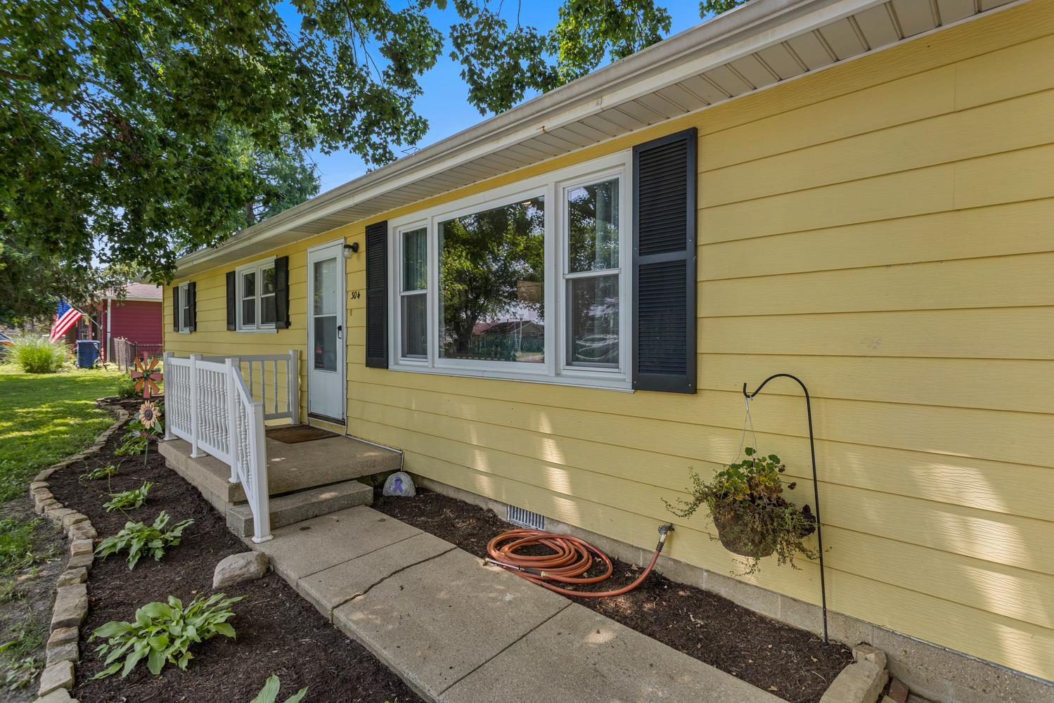 304 S Mckinley Street Property Photo 3