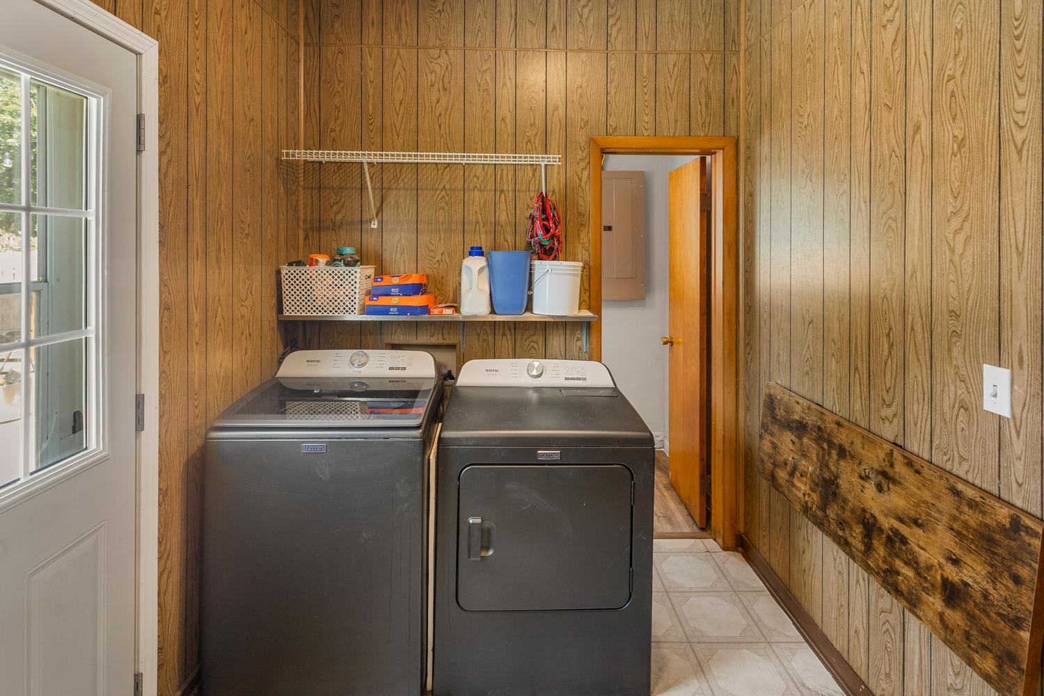 304 S Mckinley Street Property Photo 24