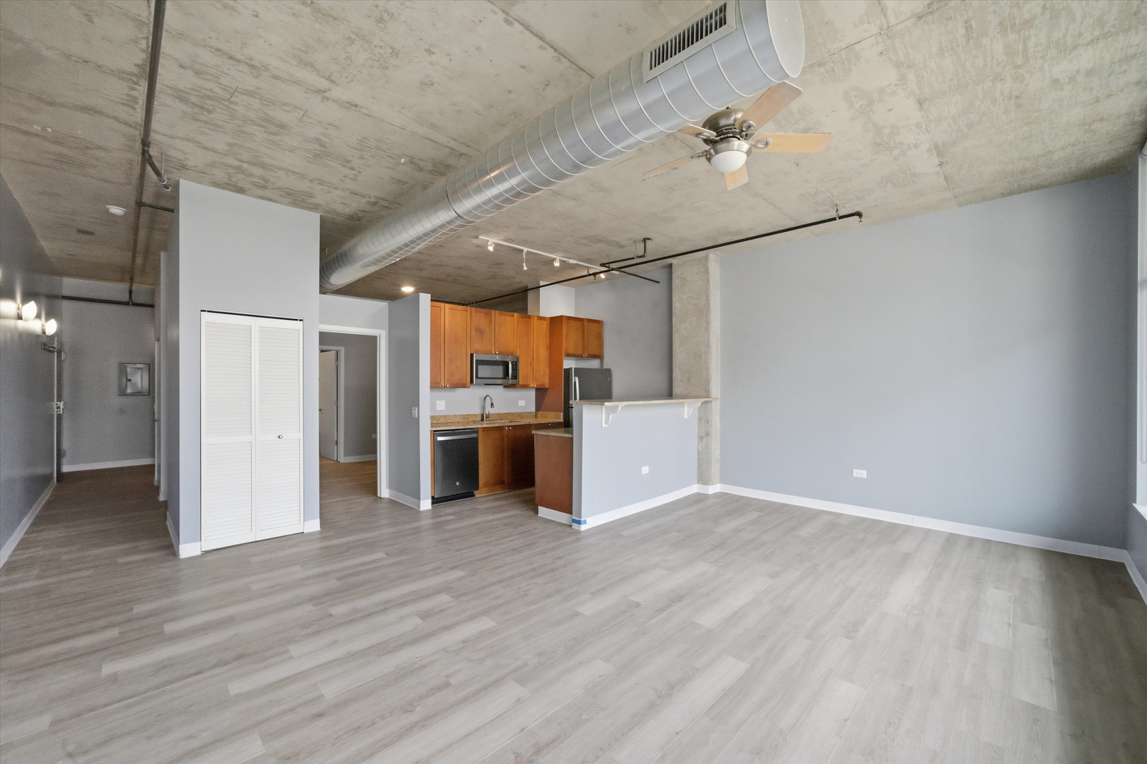 50 E 16th Street 514 Property Photo 7