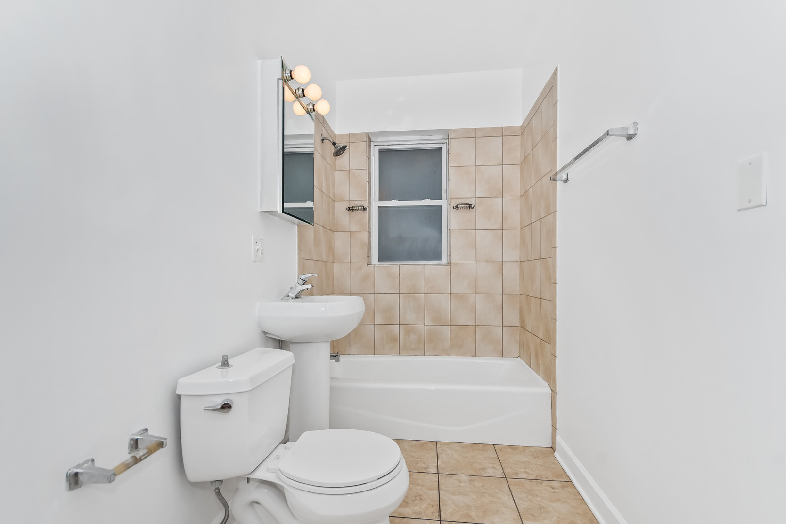 3222 W Berteau Avenue 1 Property Photo 15