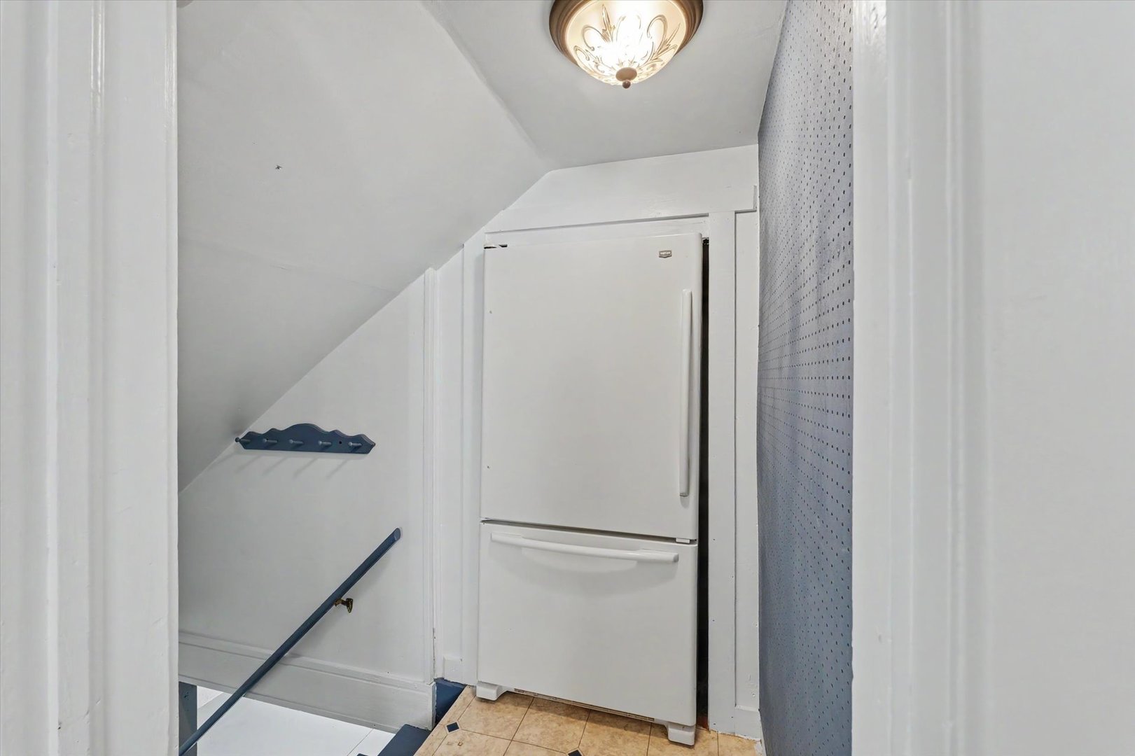 12 S Walnut Street Property Photo 12