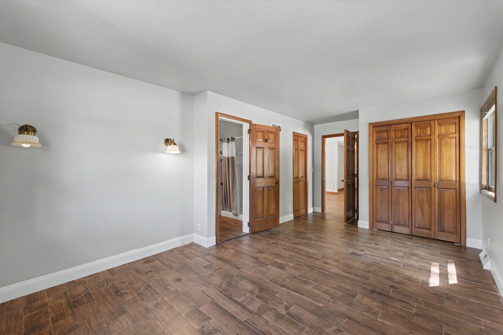 12 S Walnut Street Property Photo 19