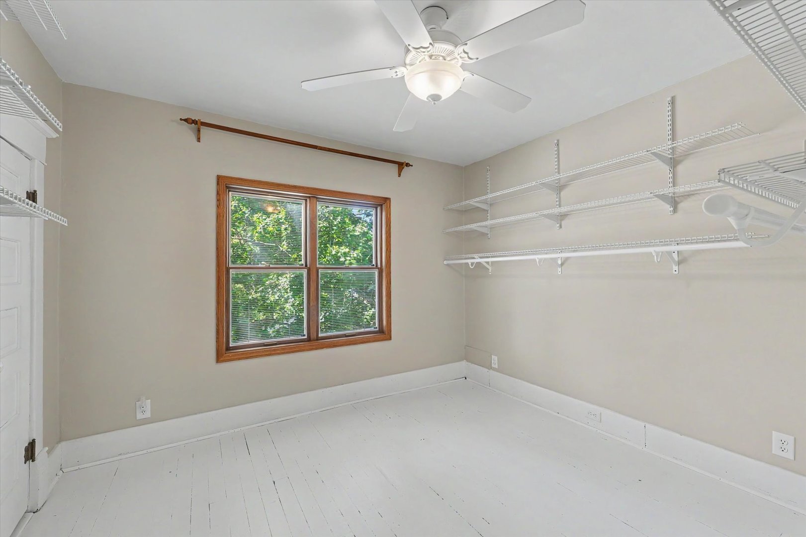 12 S Walnut Street Property Photo 25