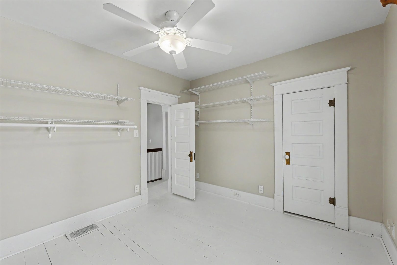 12 S Walnut Street Property Photo 26