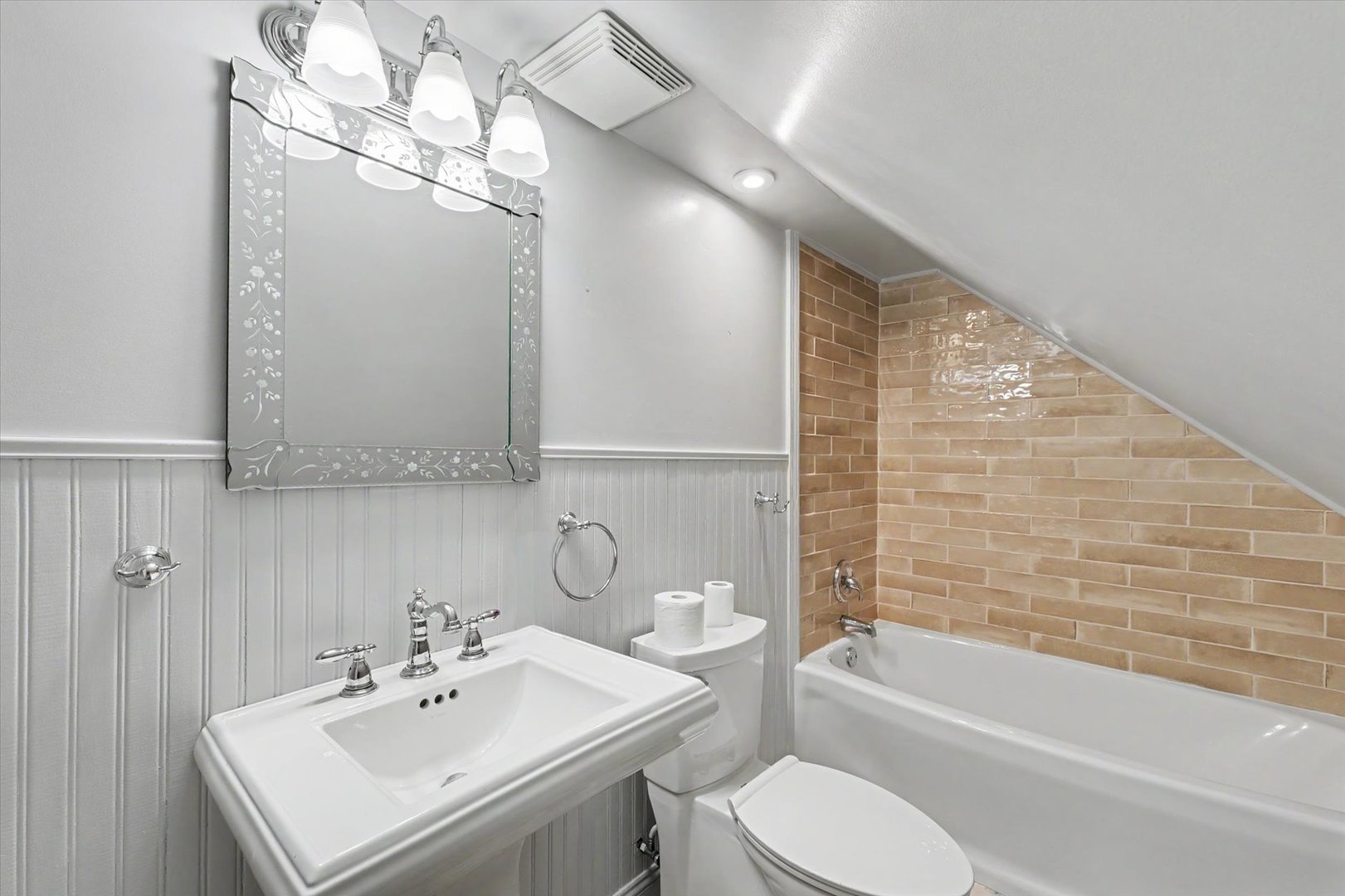 12 S Walnut Street Property Photo 29