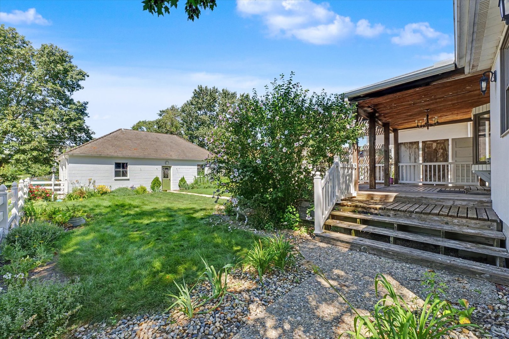 12 S Walnut Street Property Photo 37
