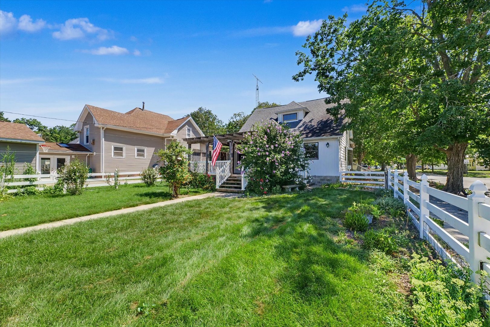 12 S Walnut Street Property Photo 38