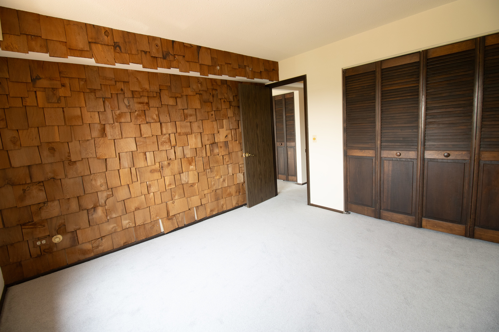 608 Cobblestone Circle F Property Photo 9