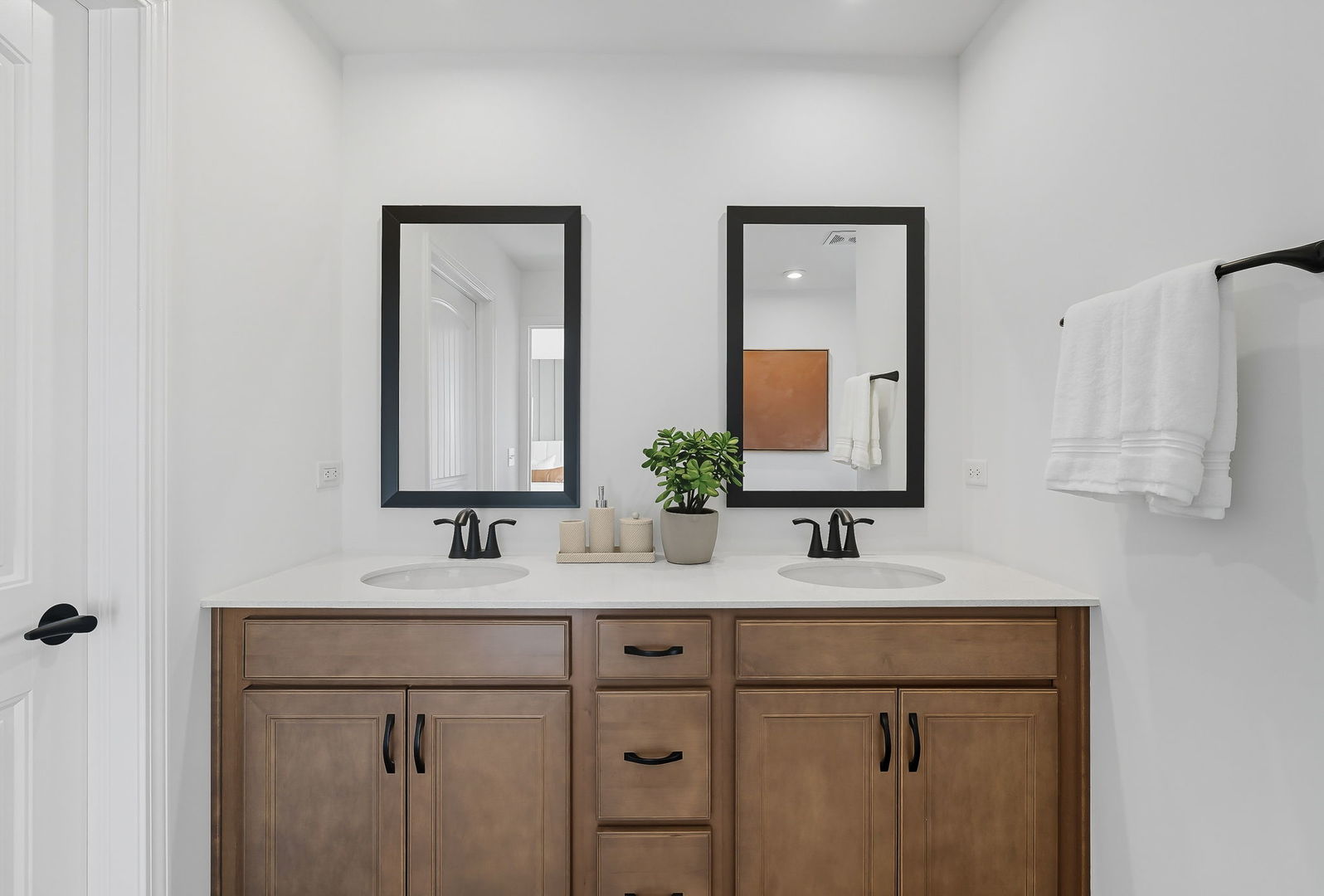 724 Switchgrass Way 55004 Property Photo 15