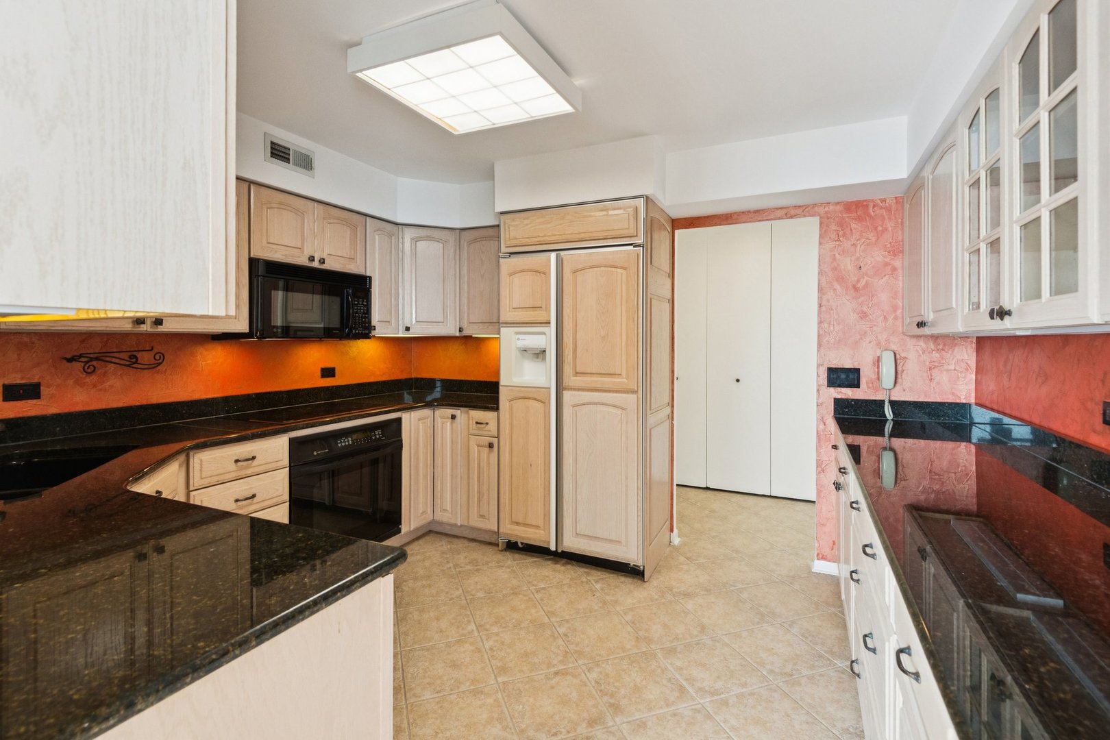 6007 N Sheridan Road 27b Property Photo 9