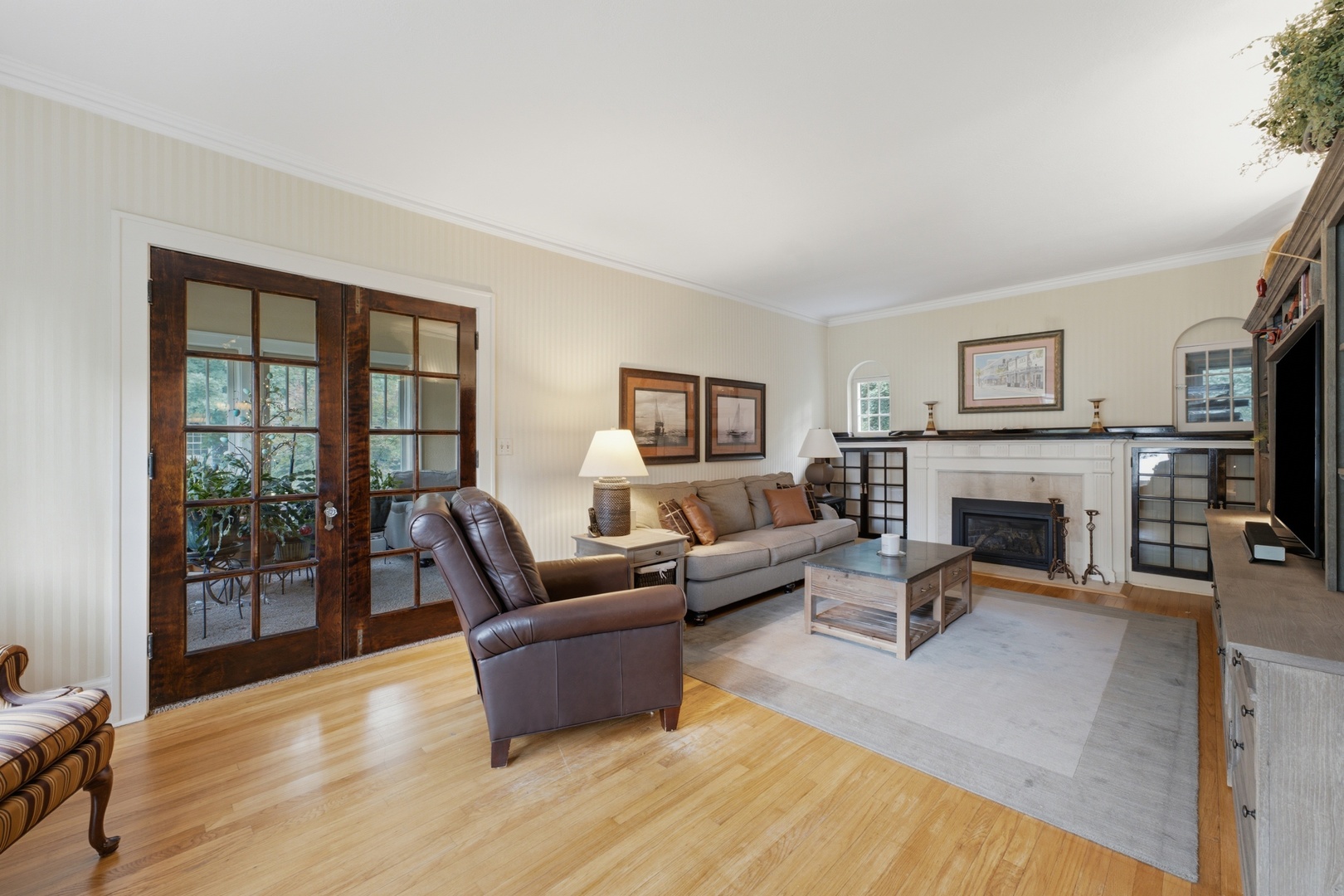 933 22nd Street Property Photo 5