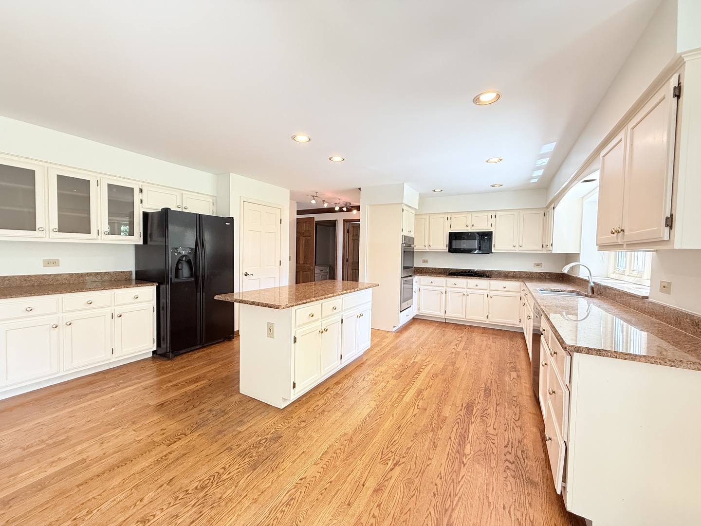 2318 River Woods Drive Property Photo 11
