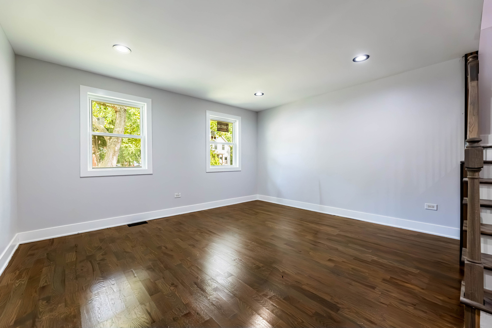 7116 S University Avenue Property Photo 3