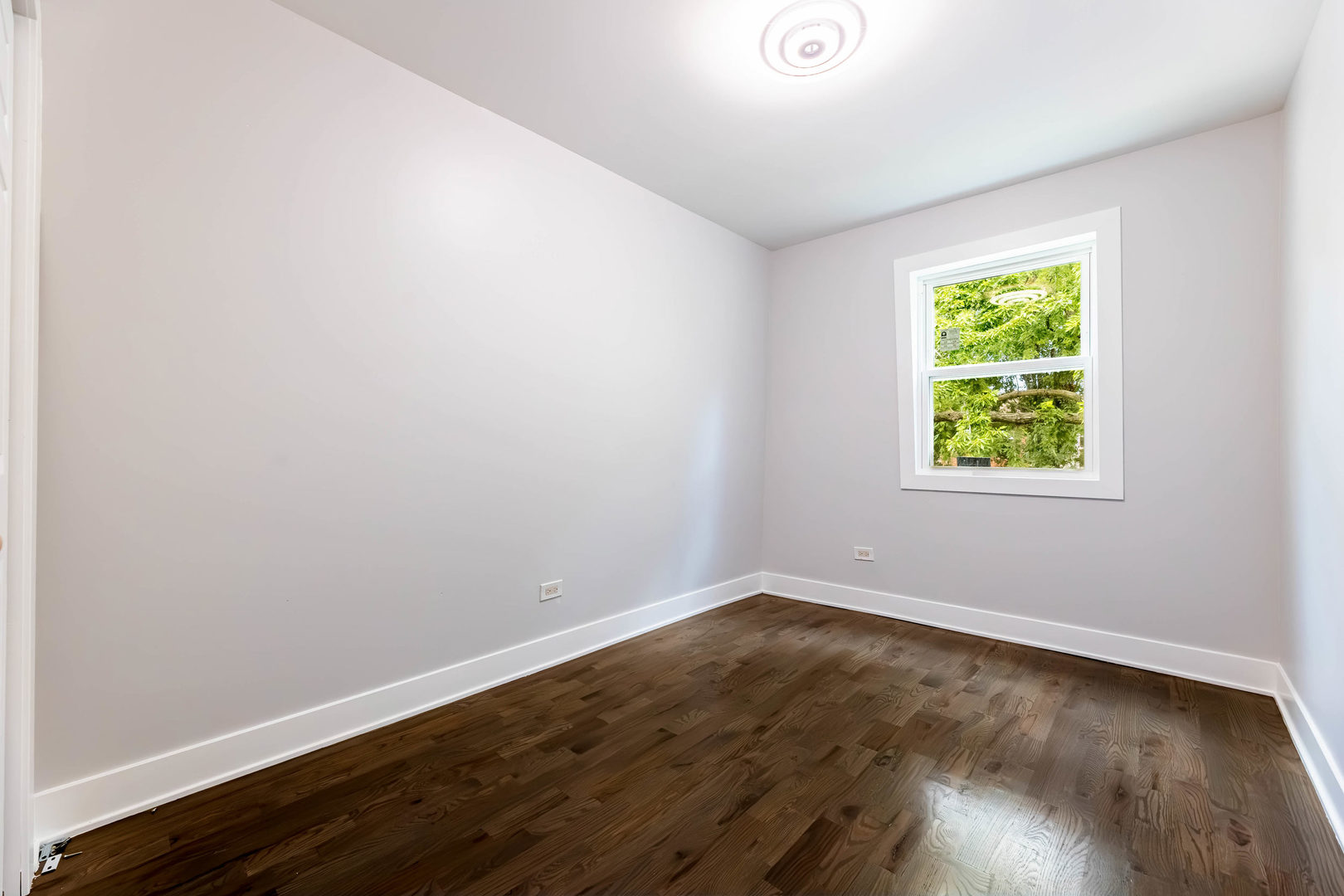 7116 S University Avenue Property Photo 24
