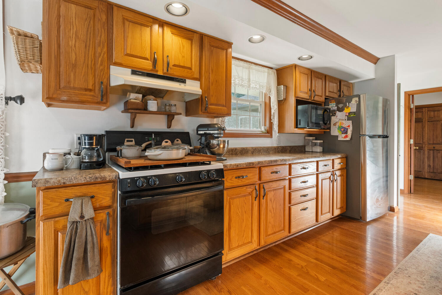 7 Sand Lake Court Property Photo 9