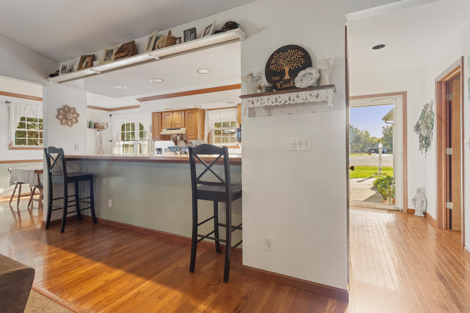 7 Sand Lake Court Property Photo 10