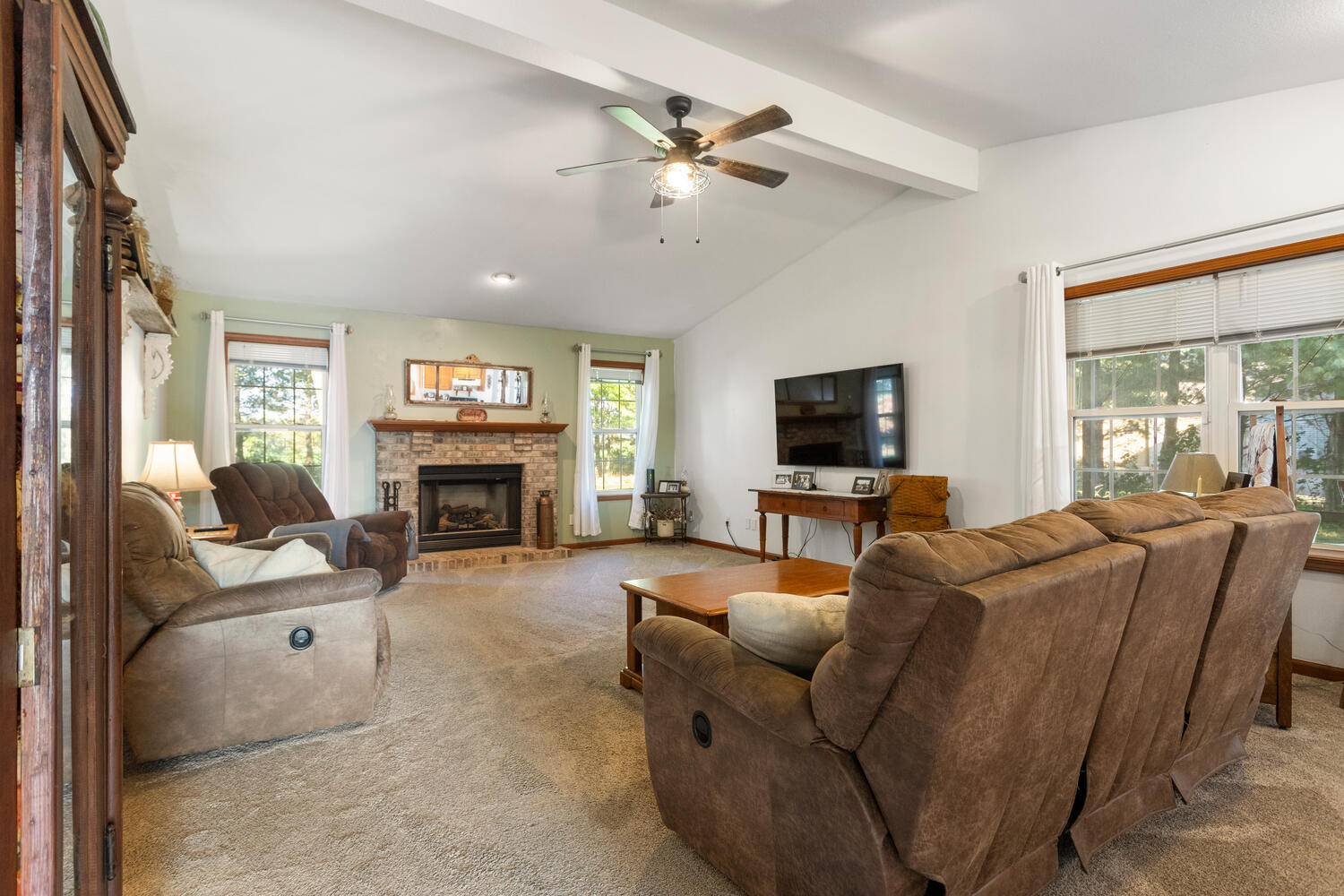 7 Sand Lake Court Property Photo 15