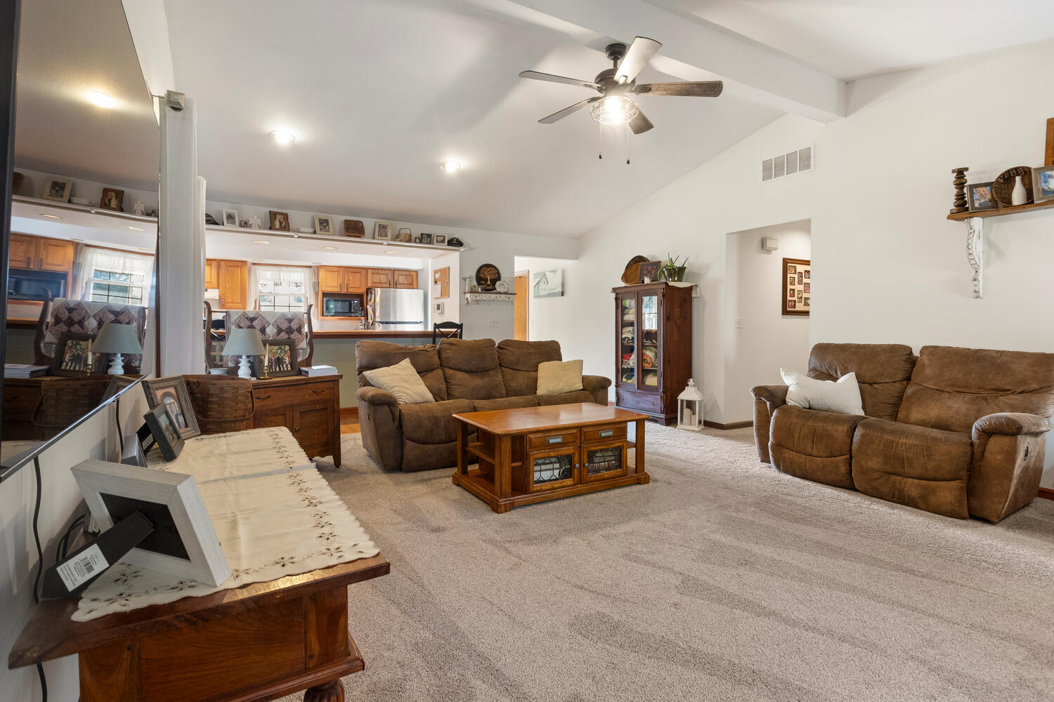 7 Sand Lake Court Property Photo 16