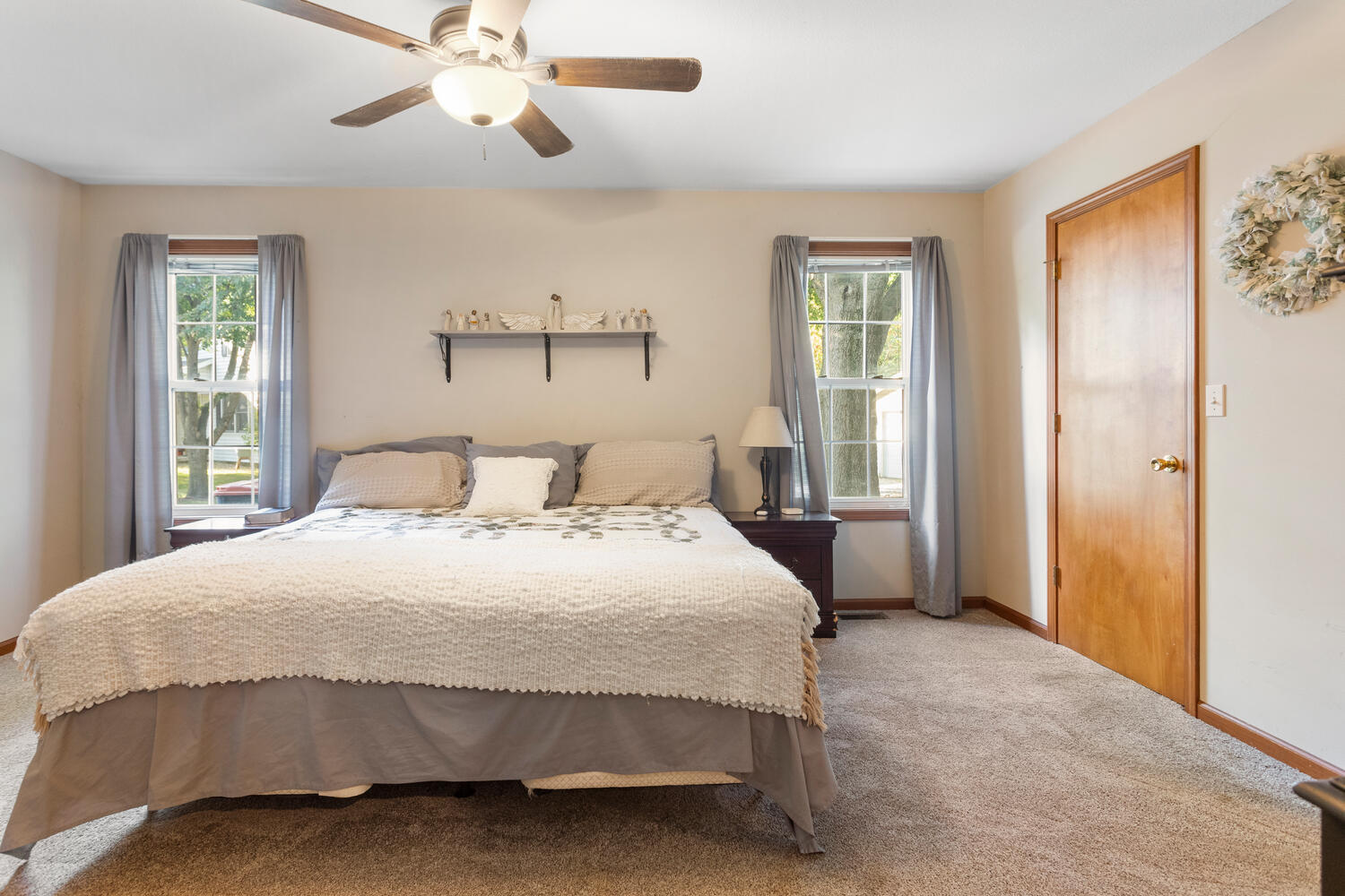 7 Sand Lake Court Property Photo 20