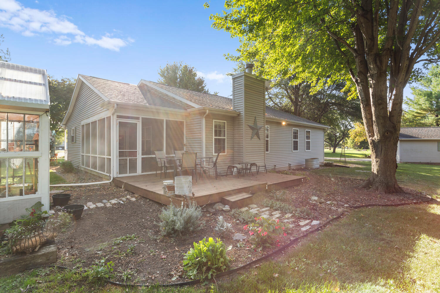7 Sand Lake Court Property Photo 30